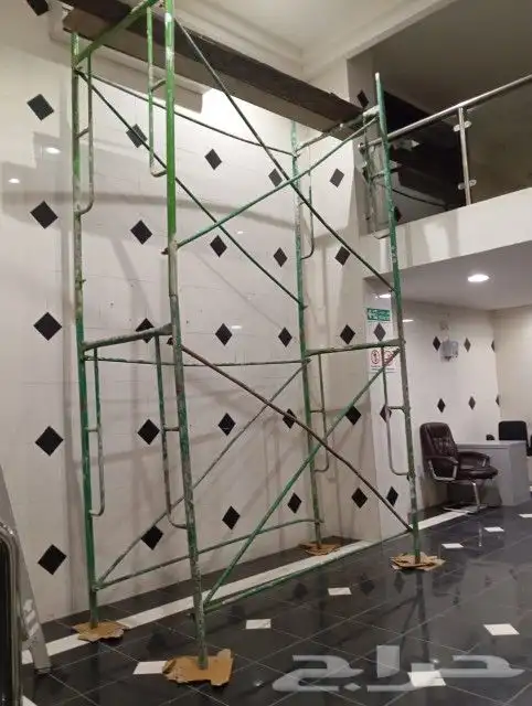 أبو عزام للسقالأت 1