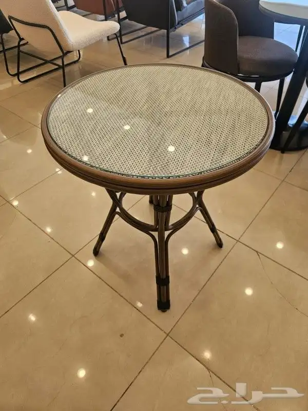 طاولات وكراسي خارجية 19