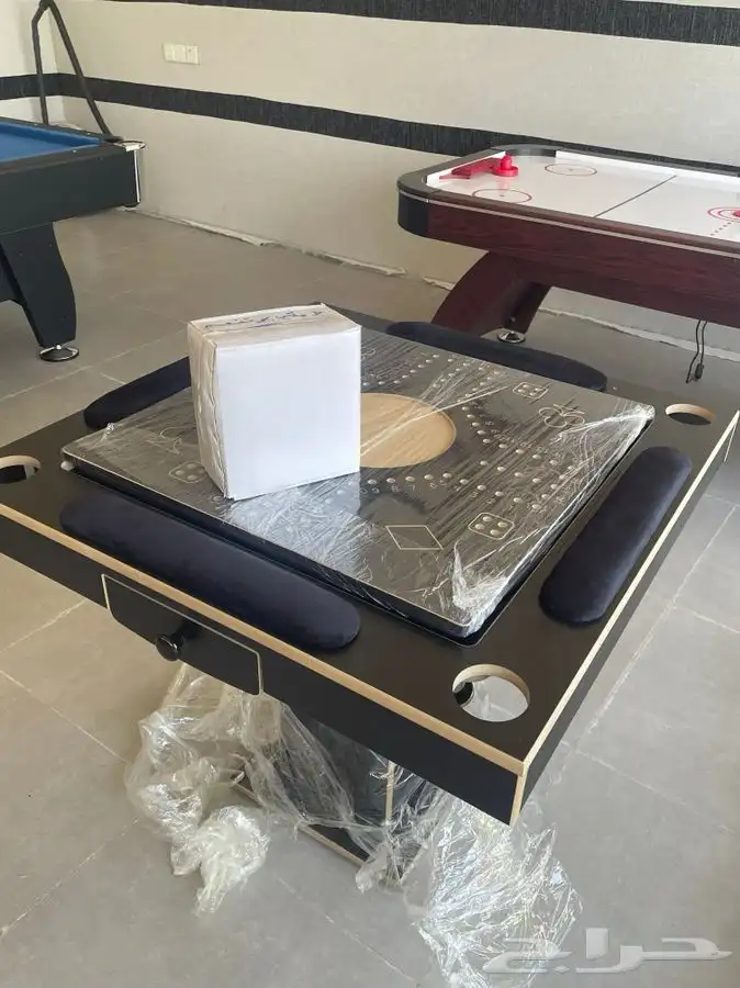 طاولات بلوت نحت او نقش خاص 24