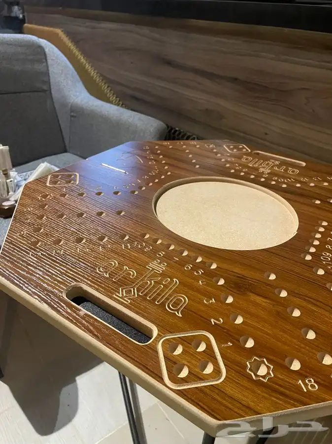 طاولات بلوت نحت او نقش خاص 49