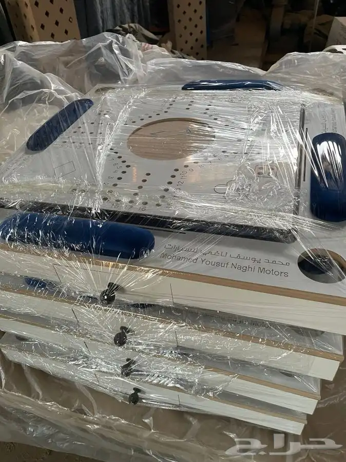 طاولات بلوت نحت او نقش خاص 2