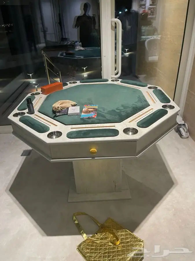 طاولات بلوت نحت او نقش خاص 78