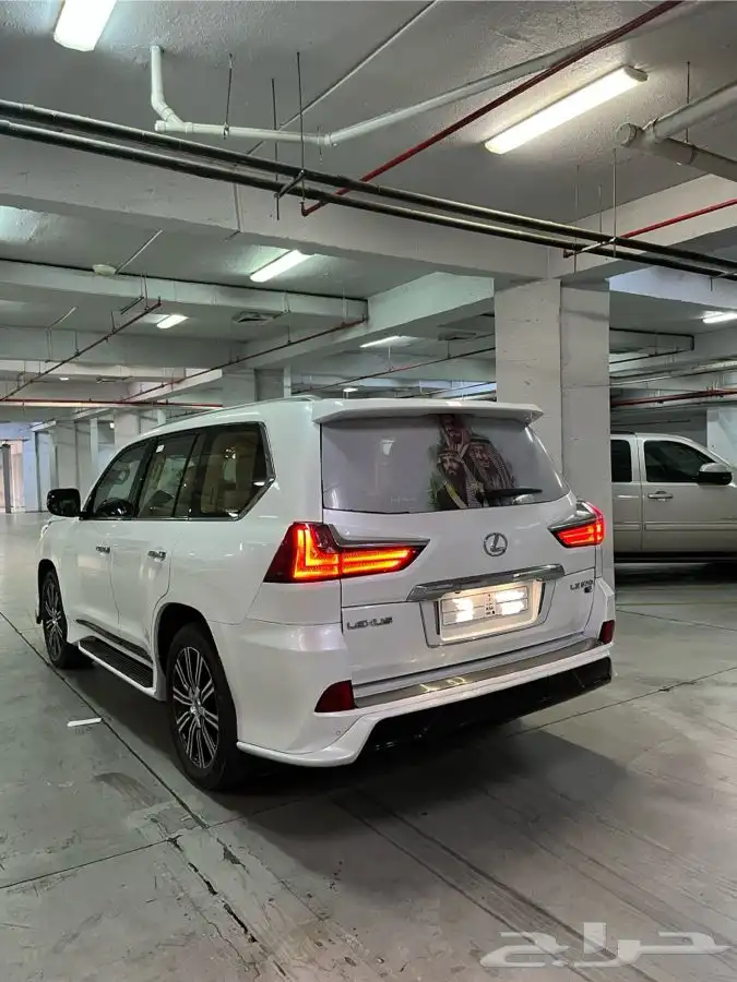 جيب لكزس 2021 - LX570 7