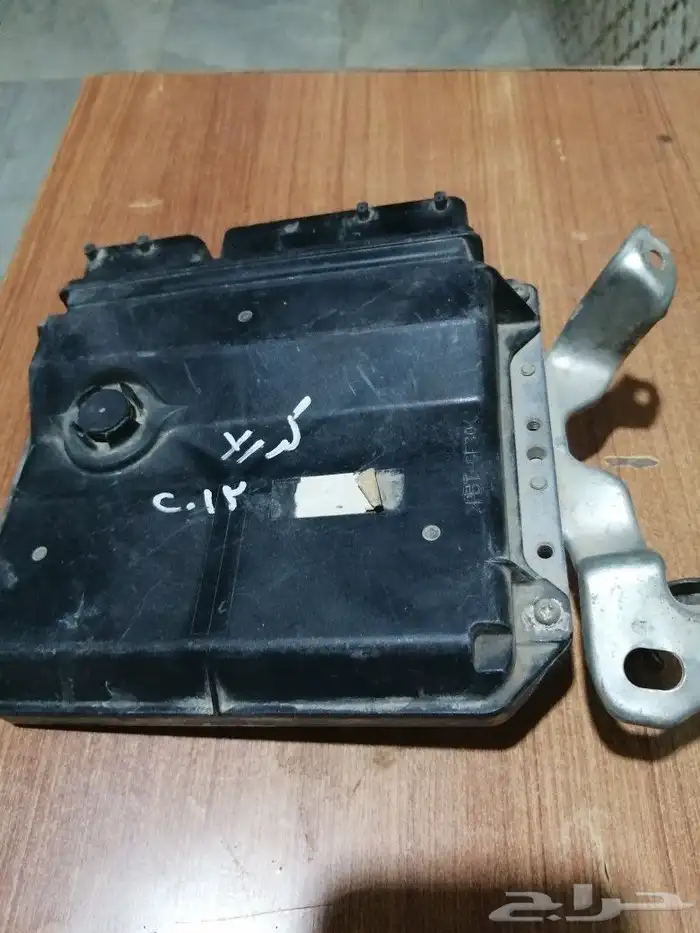 قطع غيار كورولا 2013 وقفل كبوت 0