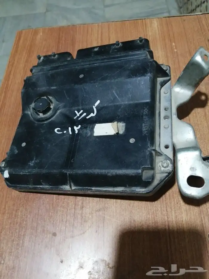 قطع غيار كورولا 2013 وقفل كبوت 3