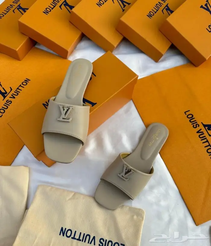 صنادل ماركات ماركة لويس سليبرات جيس حذاء عالي فيتون صندل قيس 32