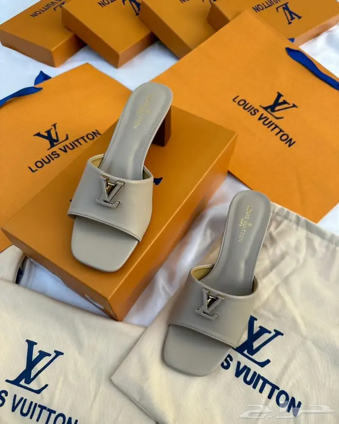 صنادل ماركات ماركة لويس سليبرات جيس حذاء عالي فيتون صندل قيس 14