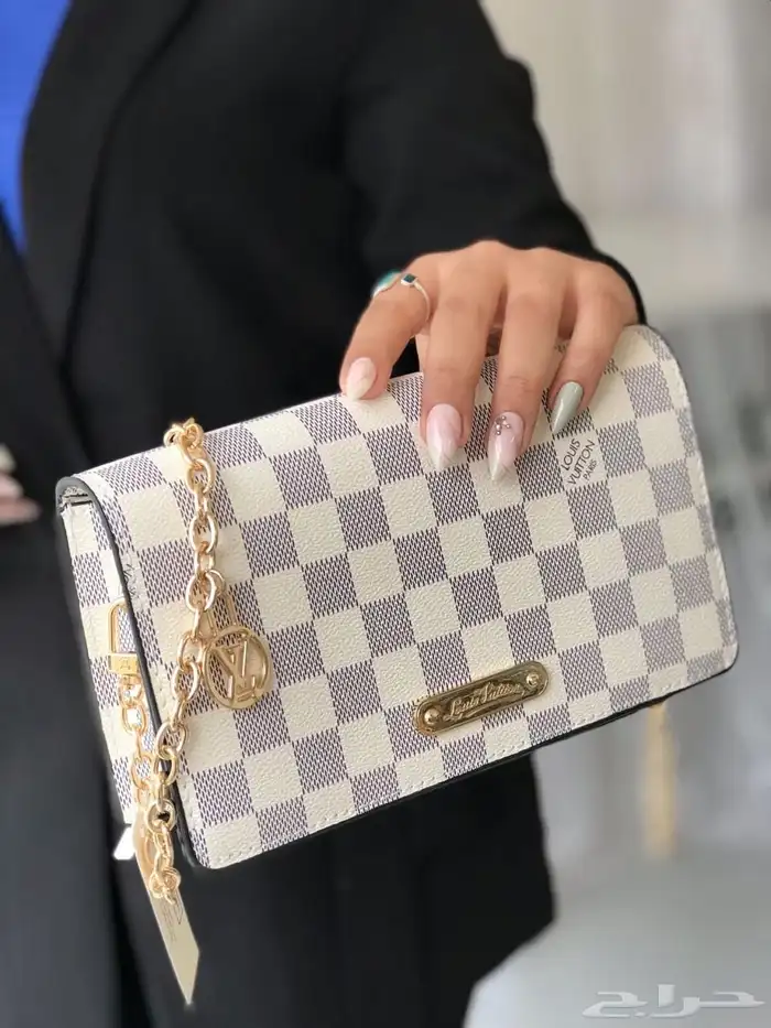 شنط نسائيه ماركه 13