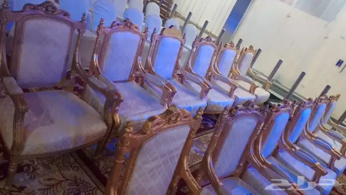 قهوجيين وصبابين كراسي وطاولات سماعات زل ملكي 7