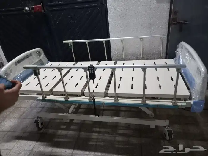 سرير طبي كهربائي نظيف جدا 3