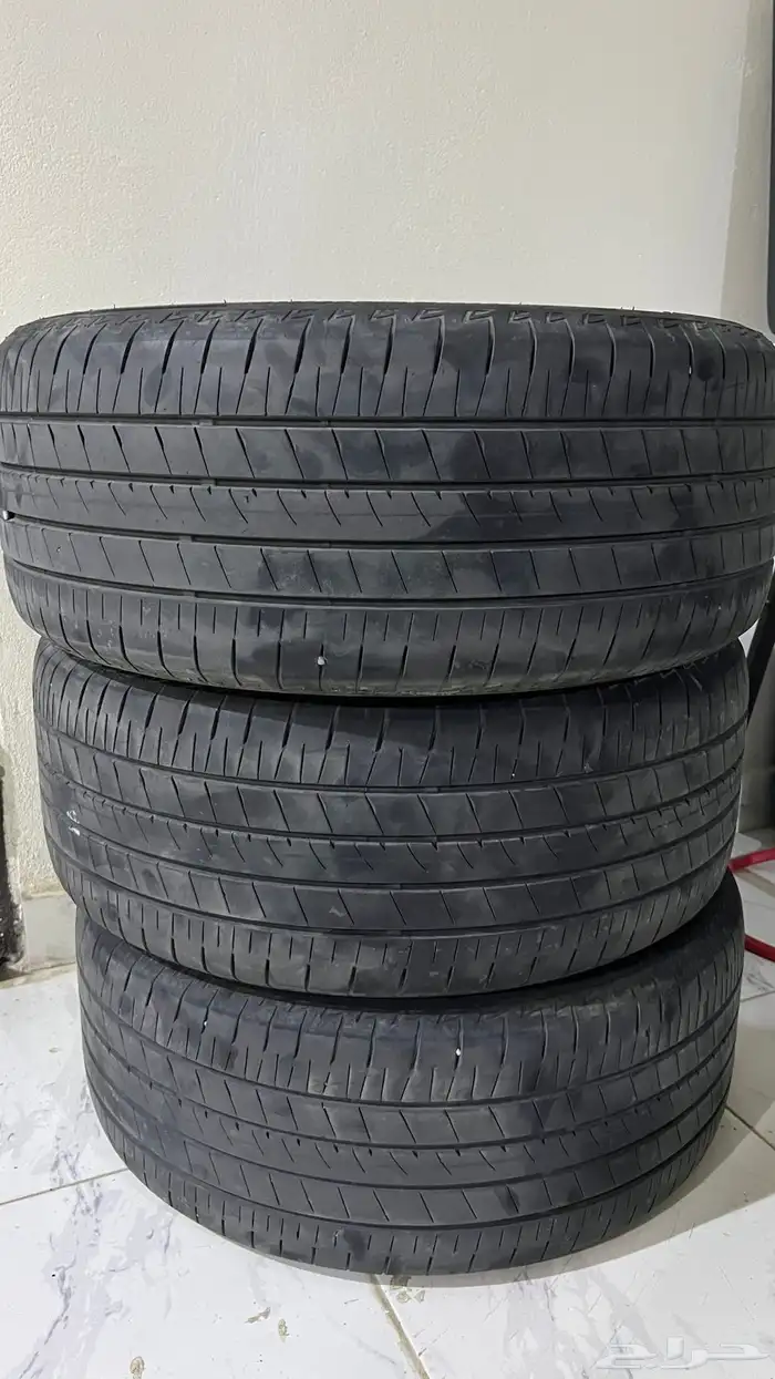 كفرات برجستون 235 40 19 2