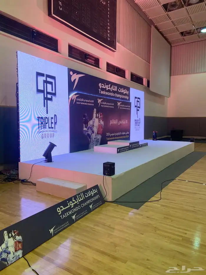 بوثات المعارض وتنظيم المعارض وجميع اعمال الكلادنق والزنكور 18