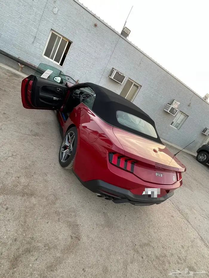 موستنج GT 2024 اصفار للايجار 3