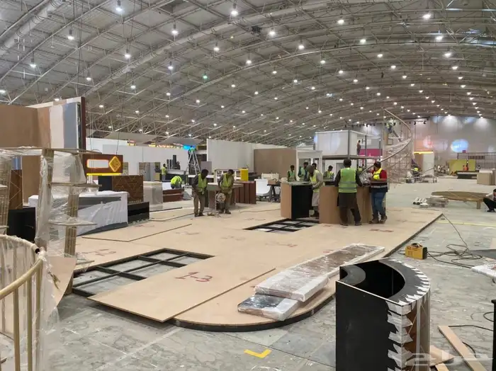 بوثات المعارض وتنظيم المعارض وجميع اعمال الكلادنق والزنكور 15