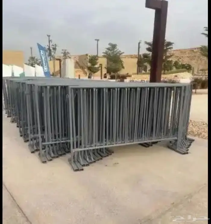 حواجز تاجير و بيع تاجير يومي ل حفلات و افتتاحات 0