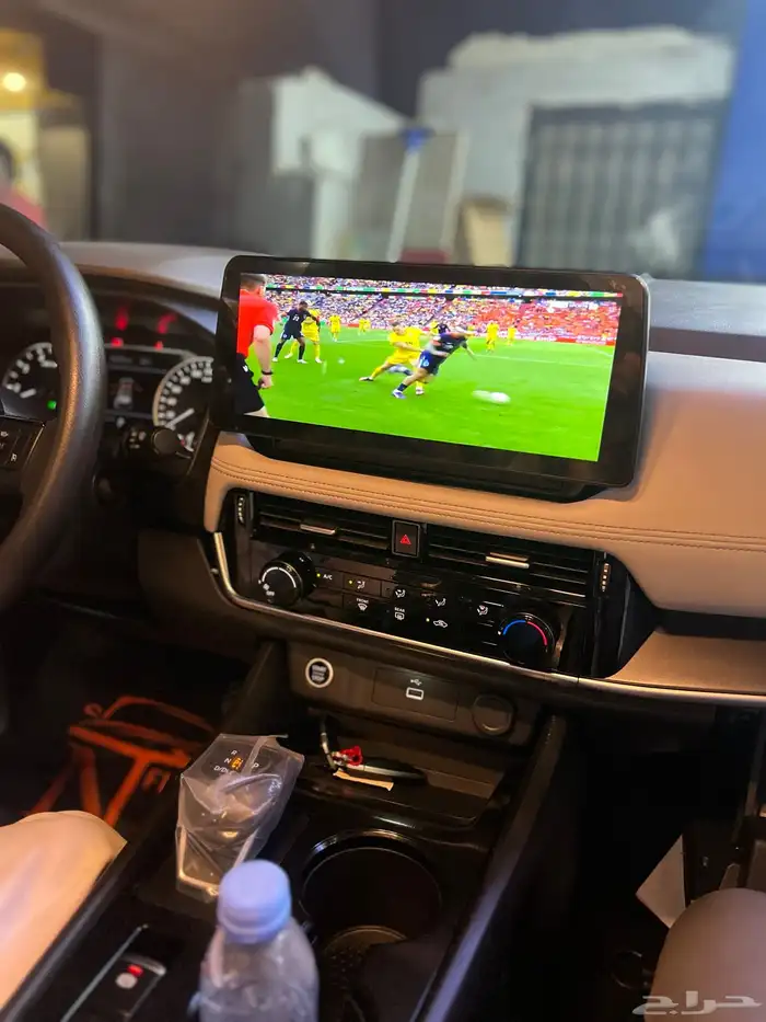 شاشه اكس تريل 2024 2