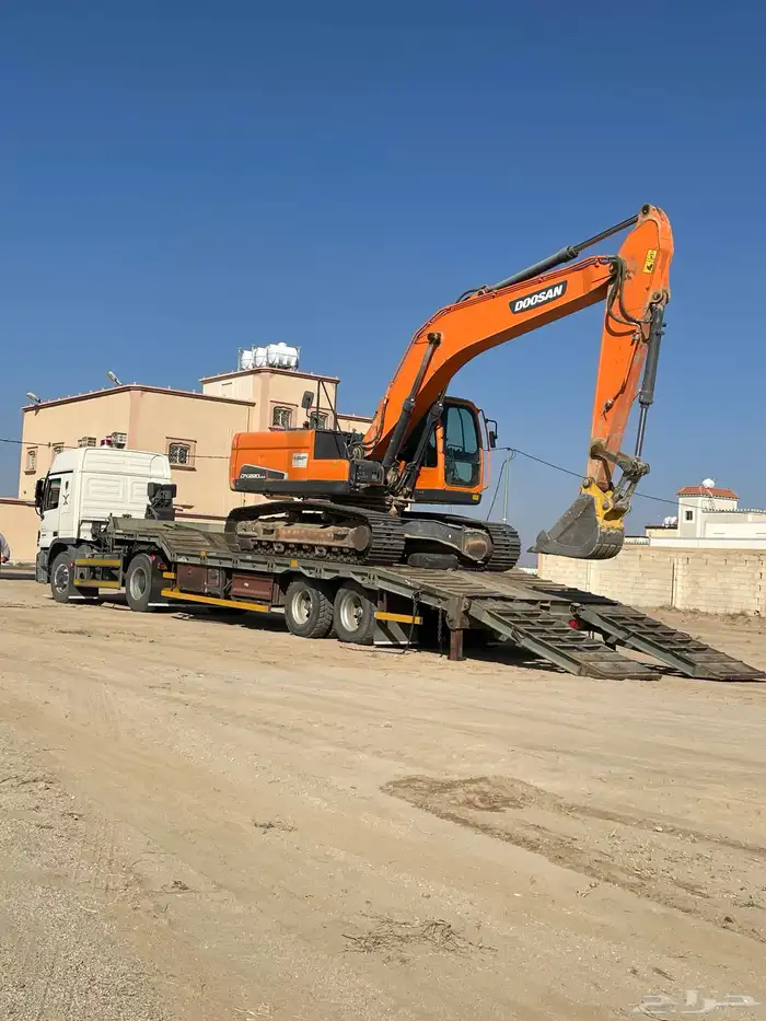 لوبد مع سواقه للإيجار 6