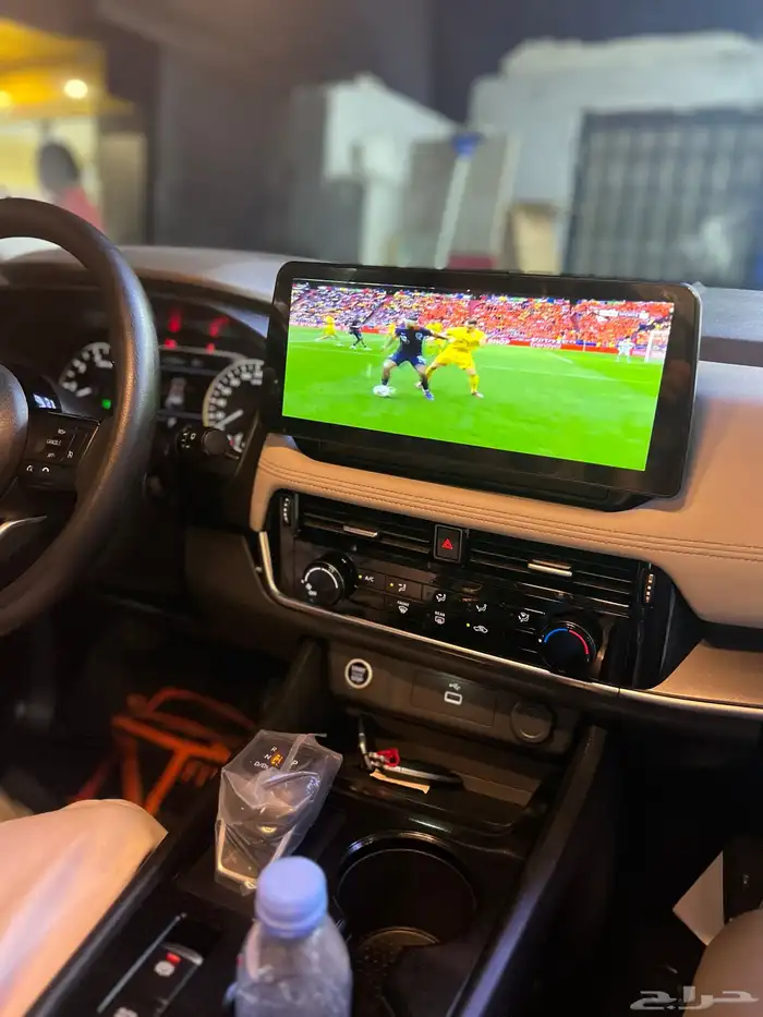 شاشه اكس تريل 2024 1