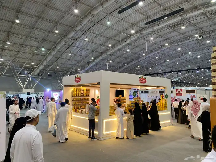 بوثات المعارض وتنظيم المعارض وجميع اعمال الكلادنق والزنكور 17