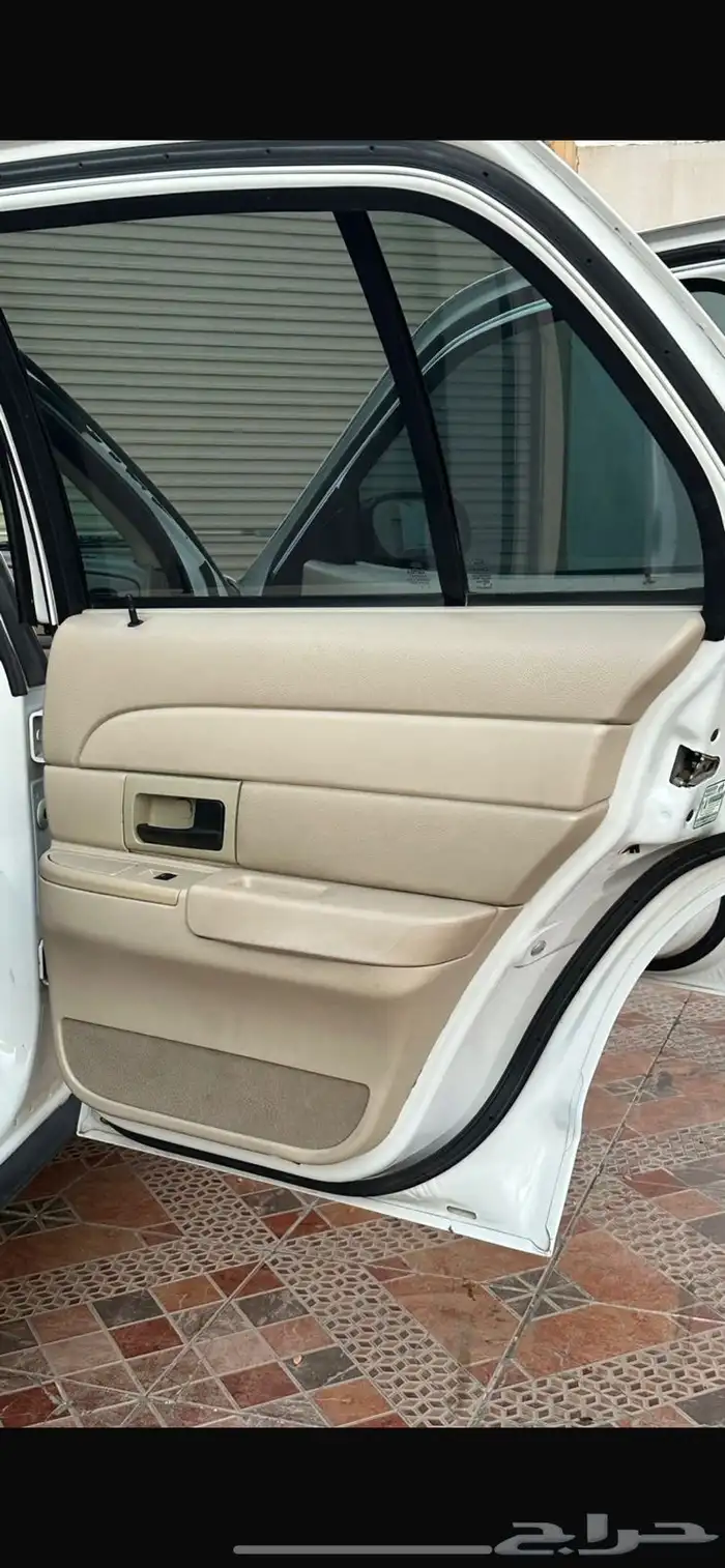 للبدل فورد كروان فكتوريا سعودي 2009 للبدل بسياره مقاربه لها 12