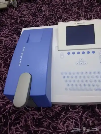 جهاز معمل تحليل كمياء الدم ميكرولاب 300 3