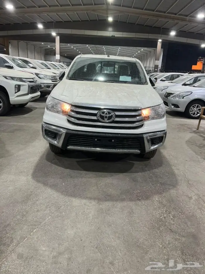 هايلوكس غمارتين GLS اتوماتيك بنزين بريمي 2025 3