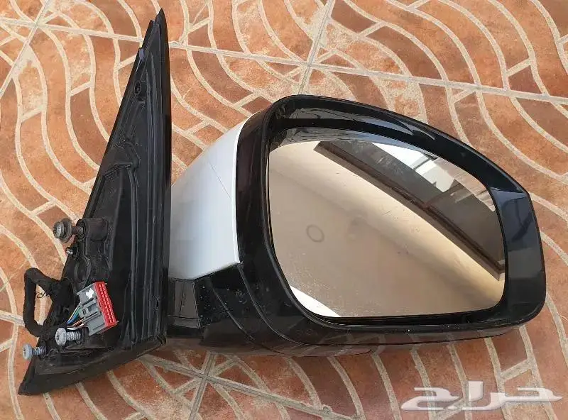 مراية رنج روفر يمين اصلية شد بلد نظيفة جدا 10