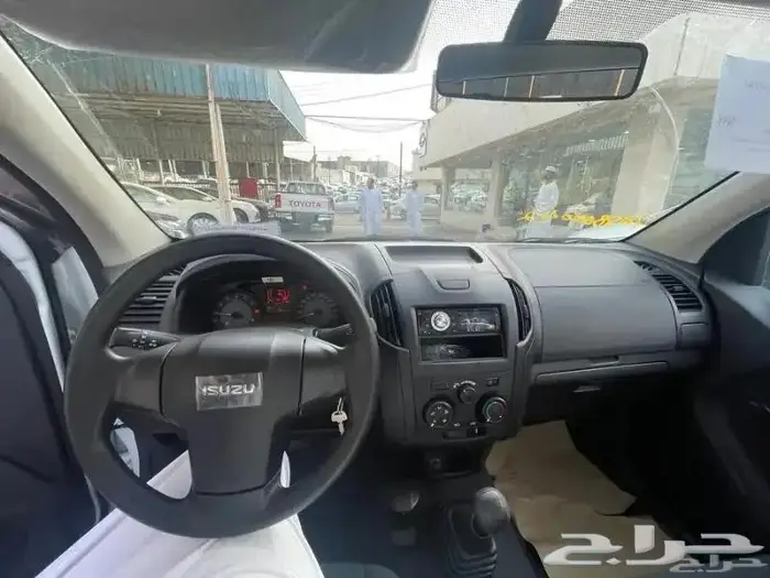ايسوزو ديماكس جوانب 2025محرك 1900 CC 150حصان 12