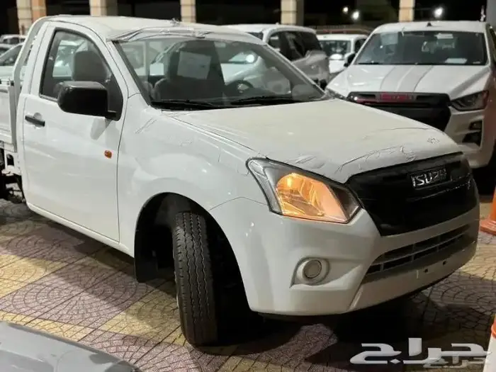 ايسوزو ديماكس جوانب 2025محرك 1900 CC 150حصان 15