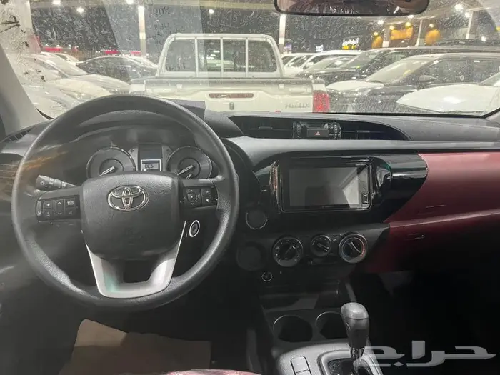 هايلوكس غمارتين GLS اتوماتيك بنزين بريمي 2025 4