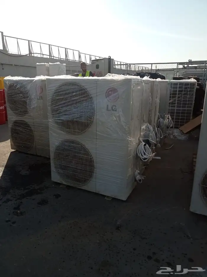 للبيع  مكيفات دولابية LG R22 سعة 5 طن (14 وحدة 3