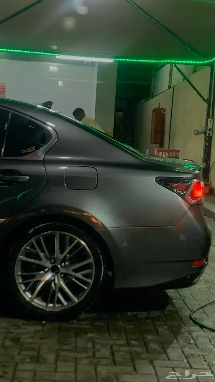 للبيع لكزس جي اس محول 2020 4