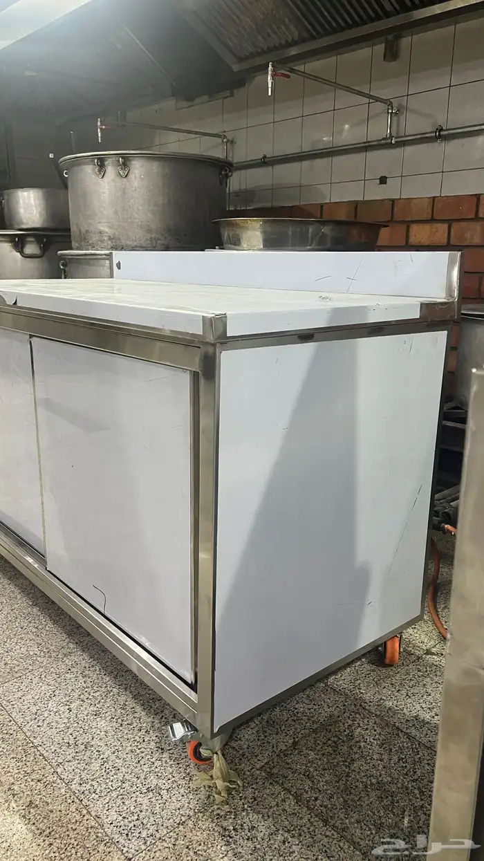 مداخن طاولات رفوف ستيل 12