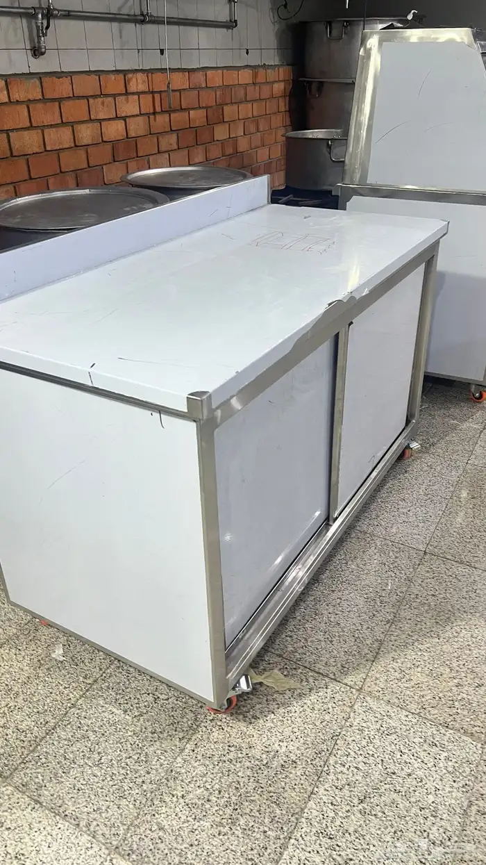 مداخن طاولات رفوف ستيل 11