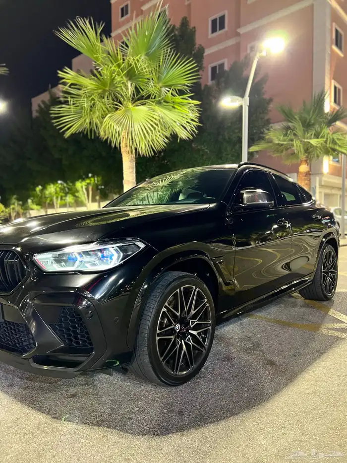 بي ام دبليو X6M كومبتشن 2023 قمة النظافة بحالة الوكالة 4