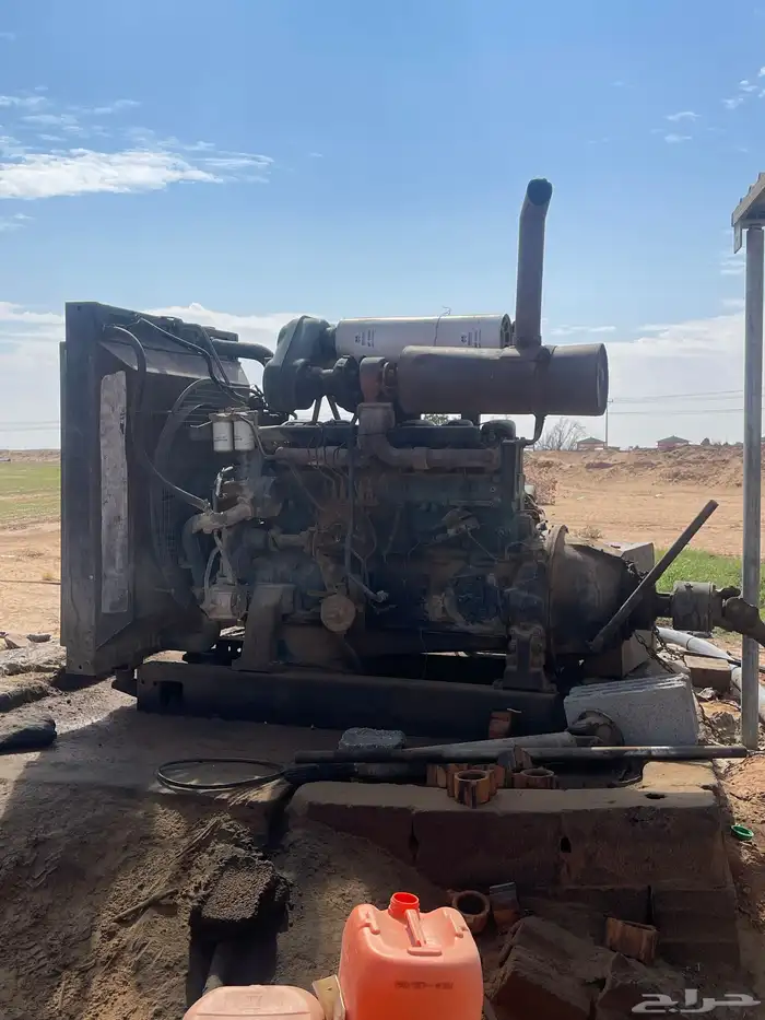للبيع مكينة فلفو زراعيةحجم 262 وقير 200حصان ودينمو 4