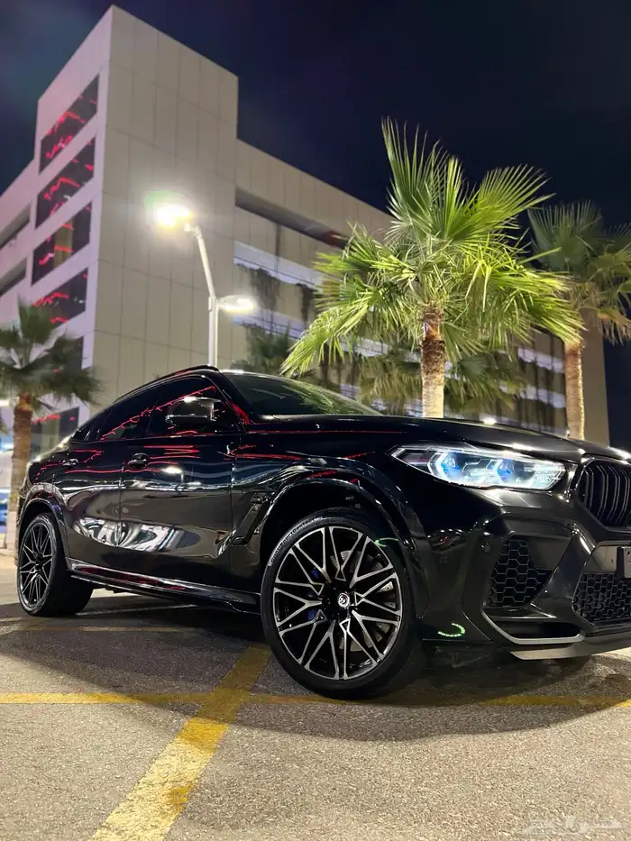 بي ام دبليو X6M كومبتشن 2023 قمة النظافة بحالة الوكالة 10