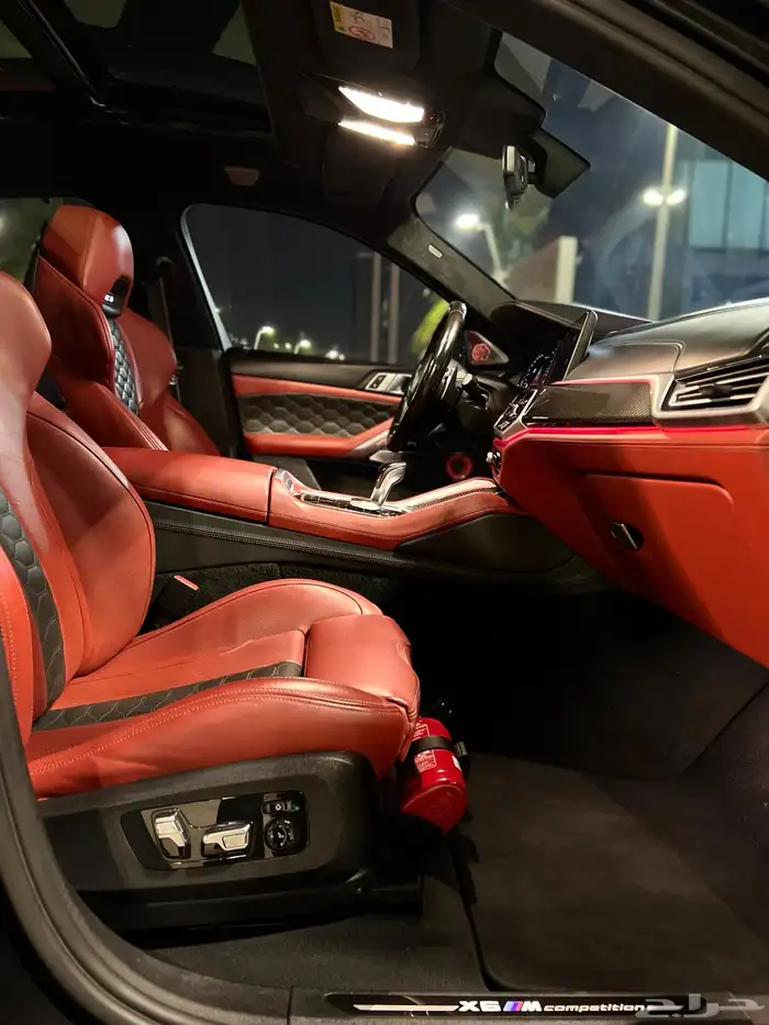 بي ام دبليو X6M كومبتشن 2023 قمة النظافة بحالة الوكالة 42