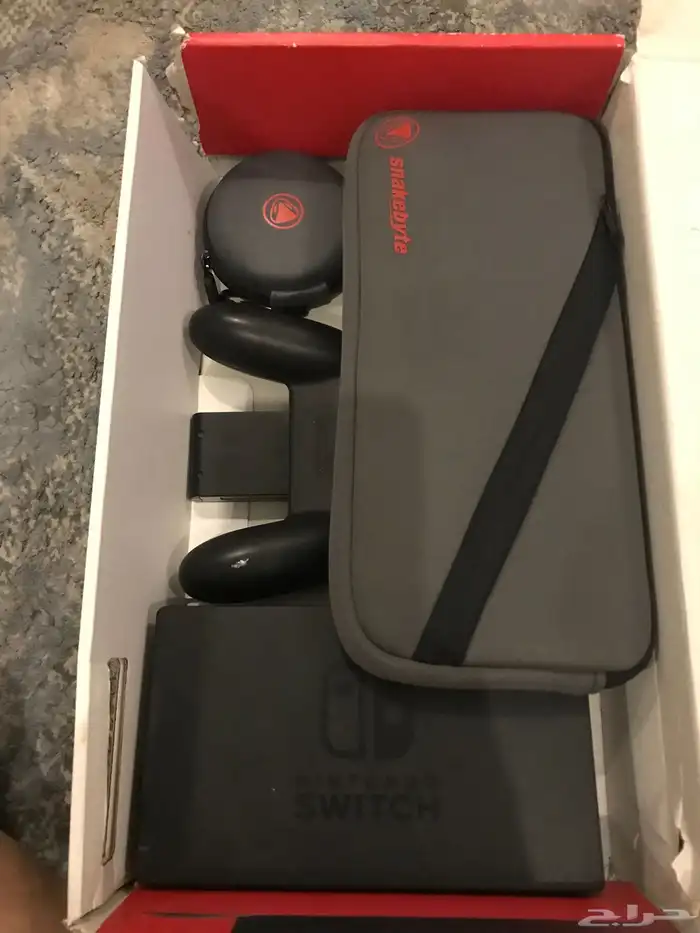 للبيع جهاز نينتنيدو سوتش Nintendo Switch 4