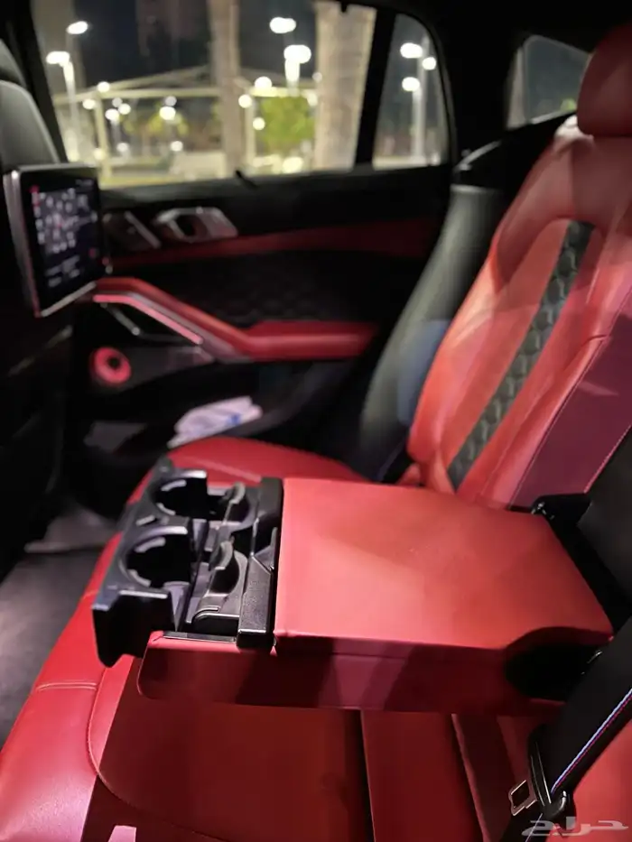 بي ام دبليو X6M كومبتشن 2023 قمة النظافة بحالة الوكالة 32