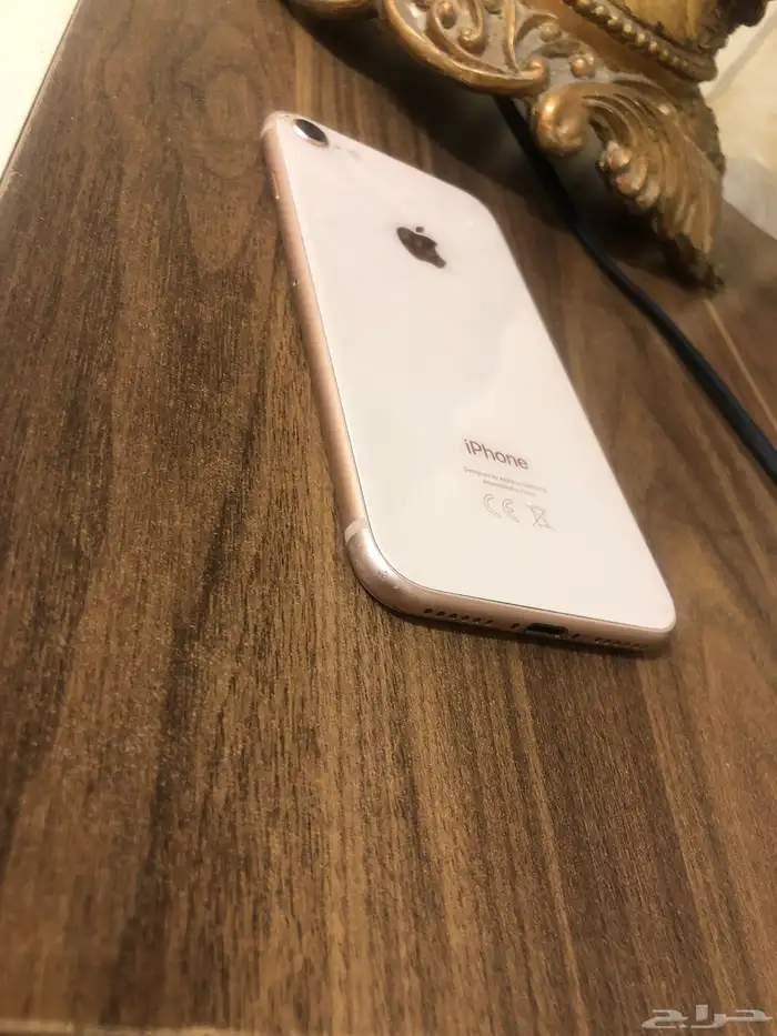 ايفون 8 نظيف وبصمة شغال 64ج 5