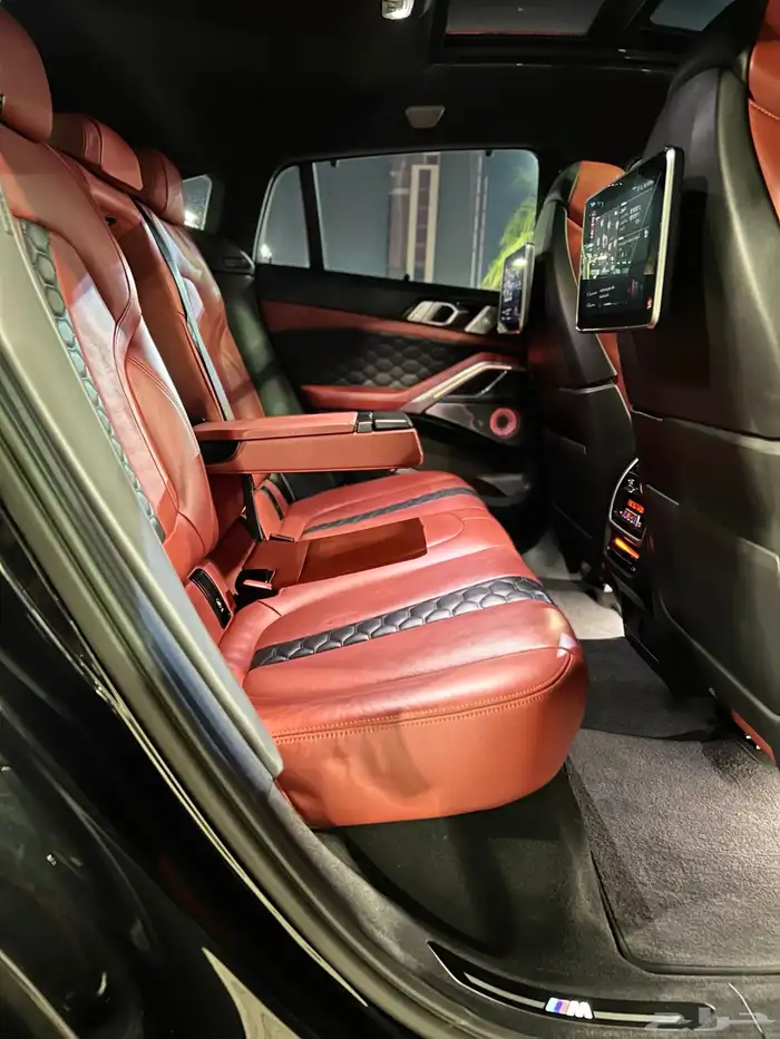 بي ام دبليو X6M كومبتشن 2023 قمة النظافة بحالة الوكالة 46