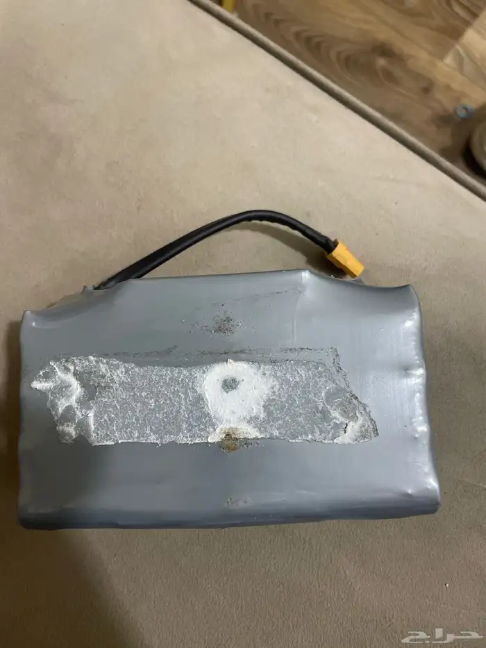 للبيع بطاريه اسكوتر 1