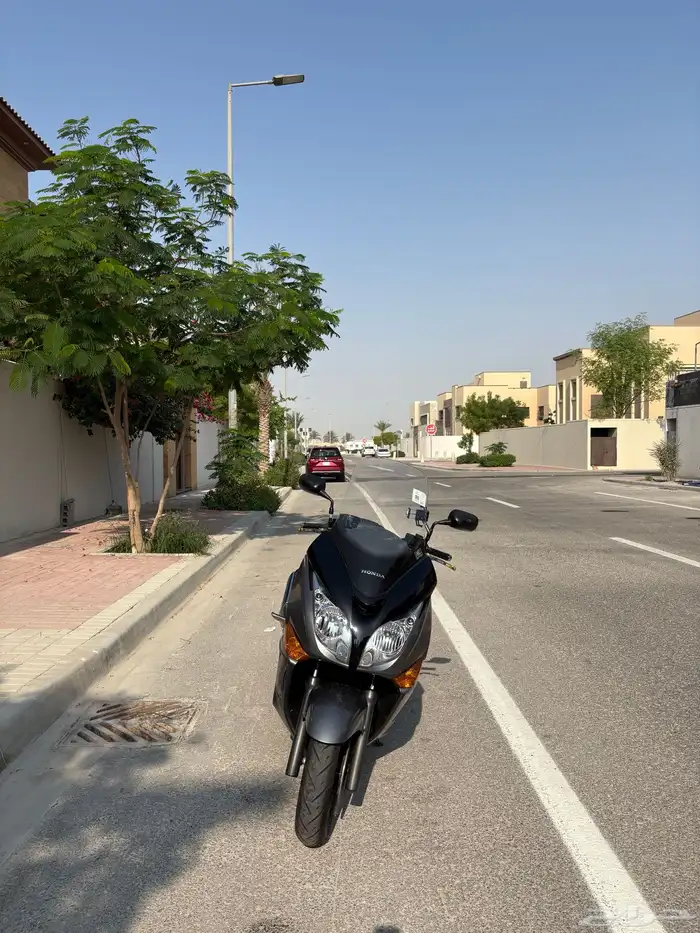 دباب Honda Silver Wing 600 ABS 7