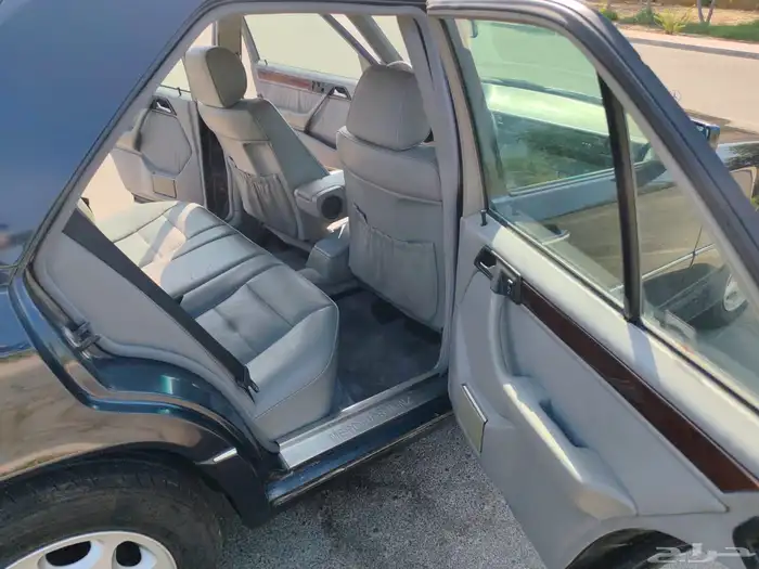 1995 MERCEDES E420-V8 7