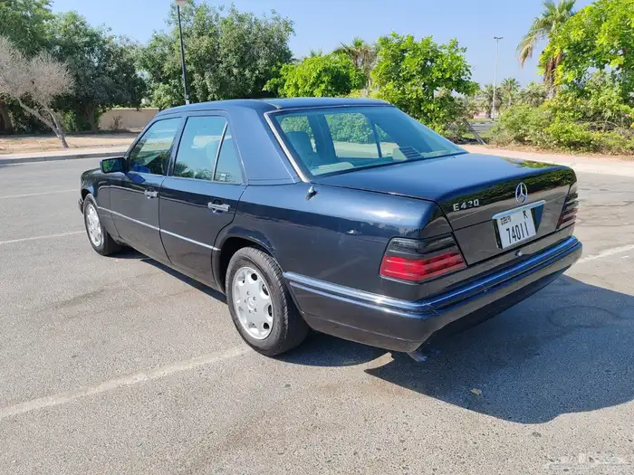 1995 MERCEDES E420-V8 2