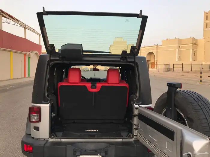 ( تم البيع ) جيب رانجلر موديل 2012 13