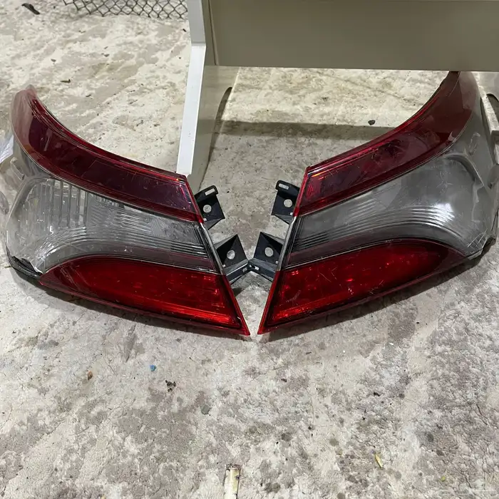 قطع غيار تويوتا اسطبات شمعات شبوك هوايات وغيرها 0