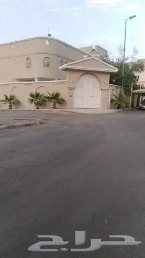 فيلا للبيع بالعوالي 0