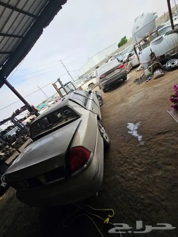 فورد فكتوريا 2010 1